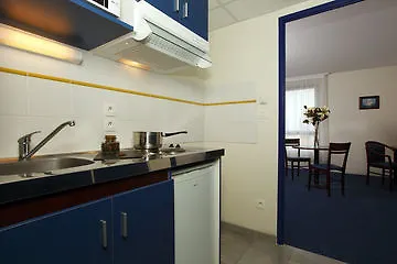 Zenitude Hotel-residences Apartmanhotel Magny-les-Hameaux