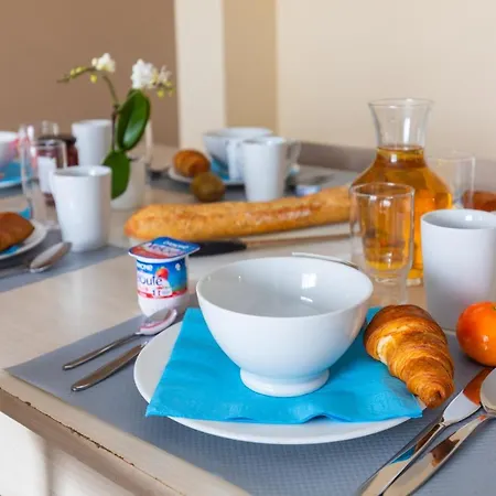 Zenitude Hotel-residences 3* Magny-les-Hameaux