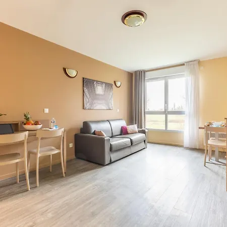 Zenitude Hotel-residences 3* Magny-les-Hameaux