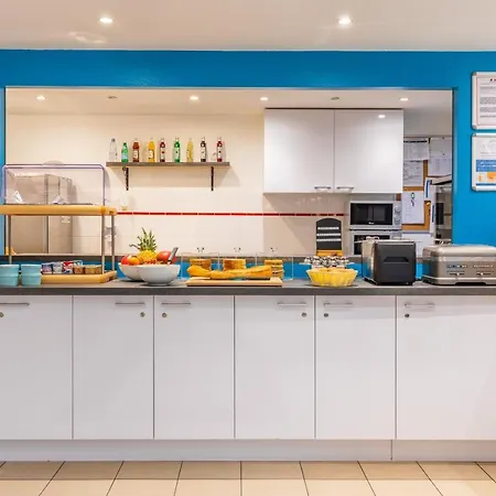 Zenitude Hotel-residences 3* Magny-les-Hameaux