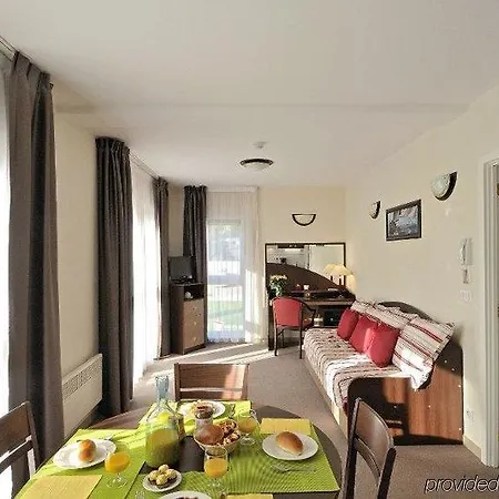 Zenitude Hotel-residences Apartmanhotel Magny-les-Hameaux