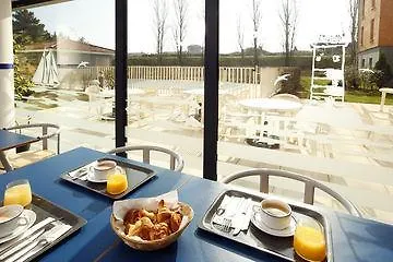 Zenitude Hotel-residences Apartmanhotel Magny-les-Hameaux