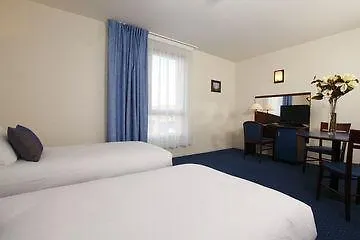 Zenitude Hotel-residences 3* Magny-les-Hameaux