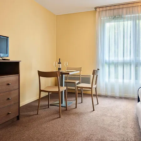 Zenitude Hotel-residences Magny-les-Hameaux