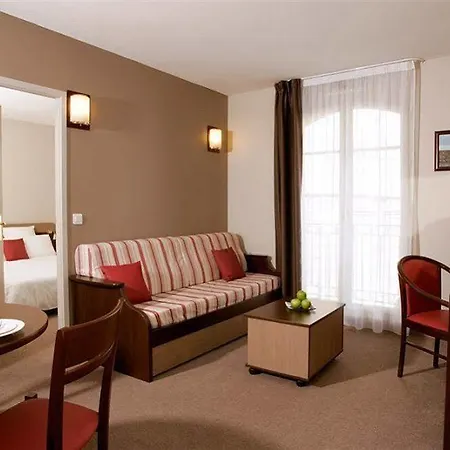 Zenitude Hôtel-résidences 3* Magny-les-Hameaux