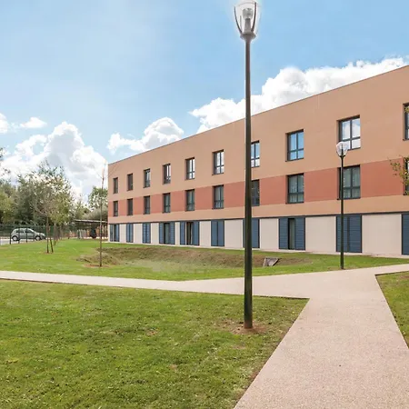 Zenitude Hotel-residences Magny-les-Hameaux