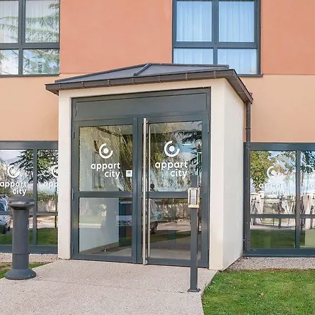 Zenitude Hotel-residences 3* Magny-les-Hameaux